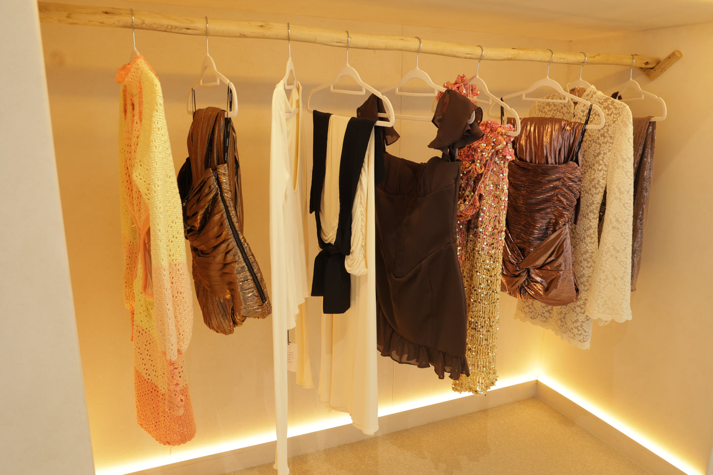 Book a Rental Try-On