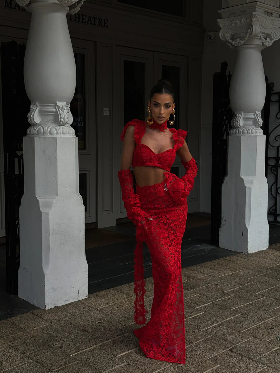 La Bonita Long Skirt & La Bonita Corset